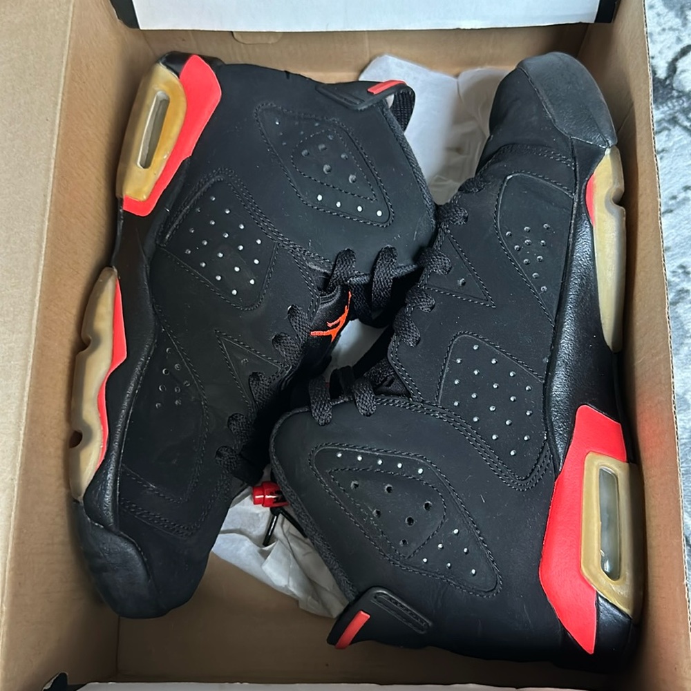 Air Jordan Infared 6 Retro (GS) - Size 5Y